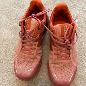 On Cloud Women's Cloudventure Trail-Running Shoes, Size 8.5 - Never Worn